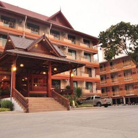 Baankhun Chiang Mai Hotel Екстер'єр фото