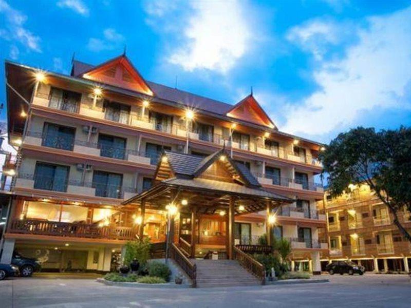 Baankhun Chiang Mai Hotel Екстер'єр фото